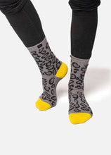 Load image into Gallery viewer, Sockisocki - Lioness - Damusokkar